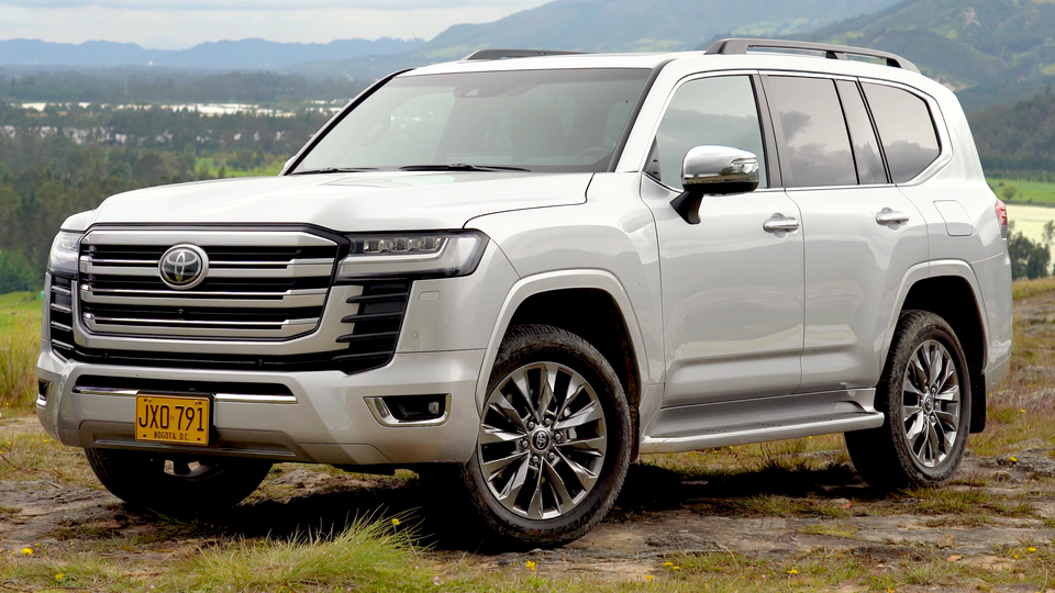Toyota LAND CRUISER 150
